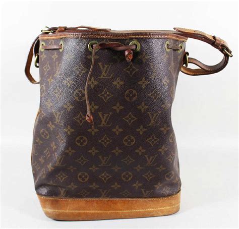 louis vuitton classic bags cost|old louis Vuitton Bag styles.